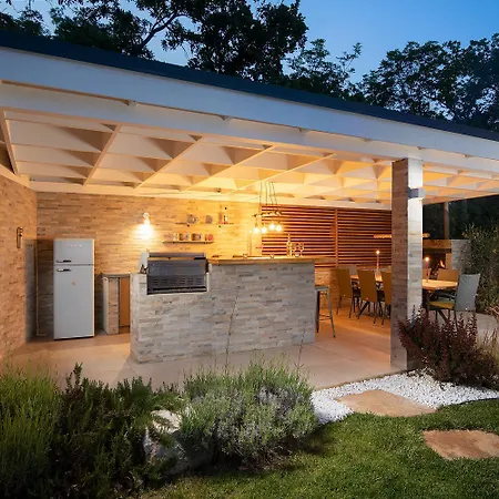 Unica For 8 People In Istra, Very Quiet And Luxurious Retreat Only 15 Minutes From Azure Blue Sea *