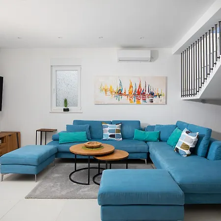 Unica For 8 People In Istra, Very Quiet And Luxurious Retreat Only 15 Minutes From Azure Blue Sea Вилла Jursici