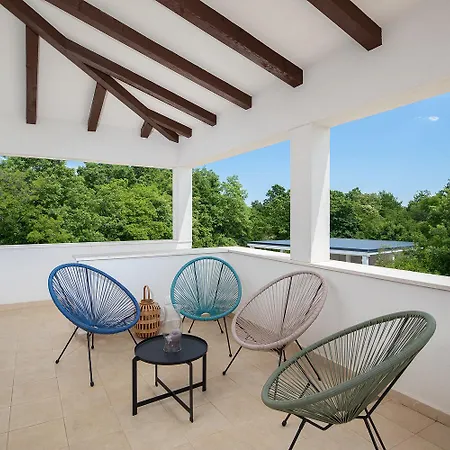 Unica For 8 People In Istra, Very Quiet And Luxurious Retreat Only 15 Minutes From Azure Blue Sea Juršići